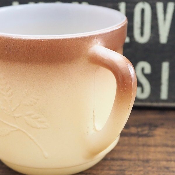 画像4: ミルクガラス マグ フラワー (4)