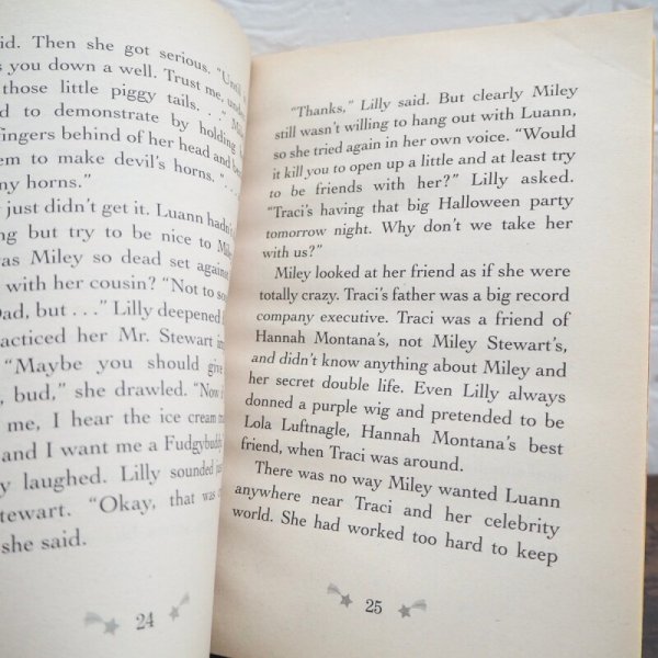 画像4: Hannah Montana 洋書 (4)