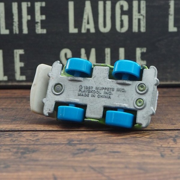 画像5: Sesame Street バート ダイキャストカー (5)