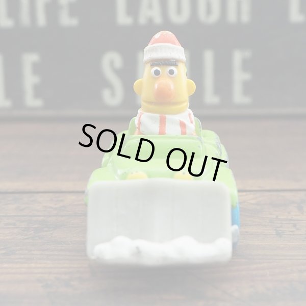 画像7: Sesame Street バート ダイキャストカー (7)