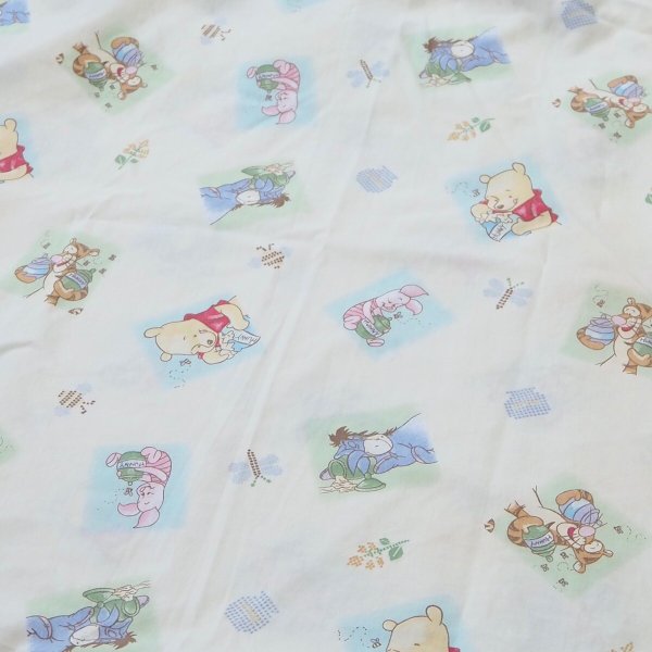 画像2: くまのプーさん ベビーフィットシーツ (2)