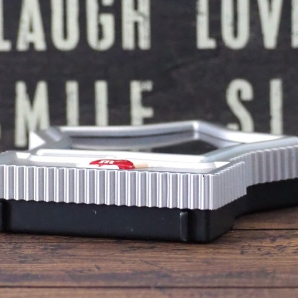 画像4: ケース (4)