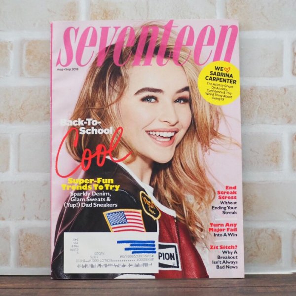 画像1: Seventeen - Sabrina Carpenter (Subscriber Cover) (1)