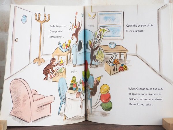 画像3: Curious George 洋書 絵本 (3)