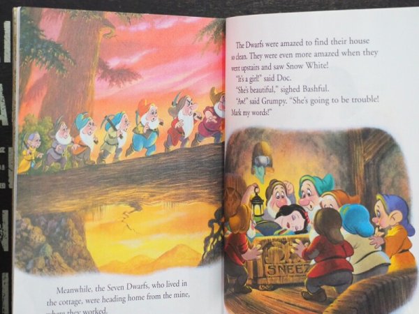 画像5: 白雪姫 ゴールデンブック (5)