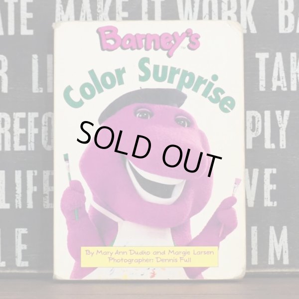 画像1: Barney’s Color Surprise 洋書 (1)