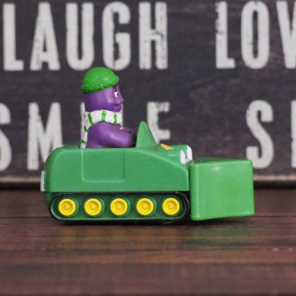 画像4: Grimace on Snow Tractor (4)