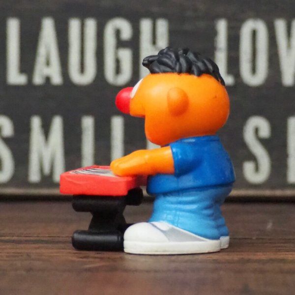 画像2: アーニー フィギュア (2)