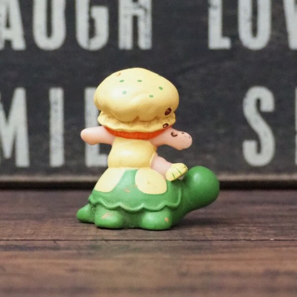 画像3: ストロベリーショートケーキ ソフビ (3)