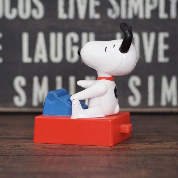 画像2: スヌーピー ミールトイ (2)