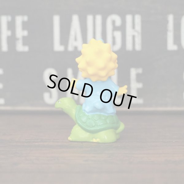 画像3: マギー ソフビ (3)