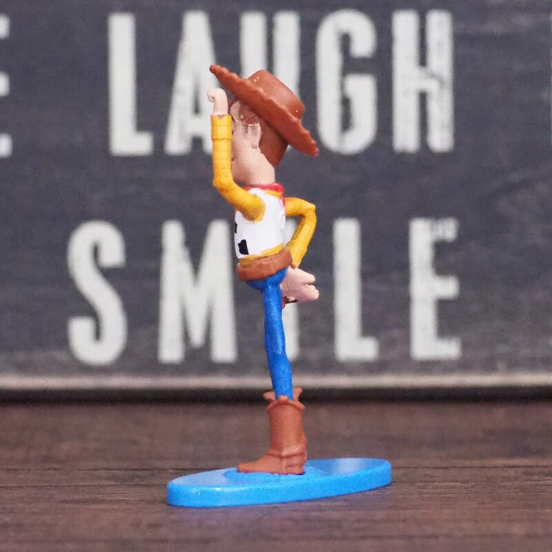 ウッディ フィギュア トイストーリー